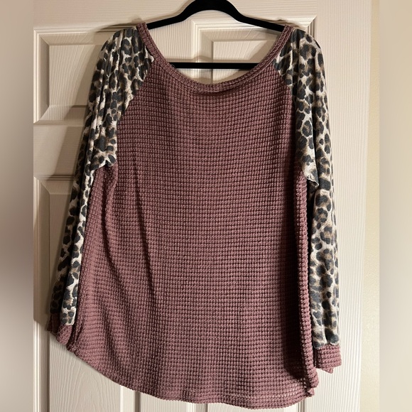 Mauve and Leopard Sweater. Plus size and meant to be flowy. - Picture 2 of 3
